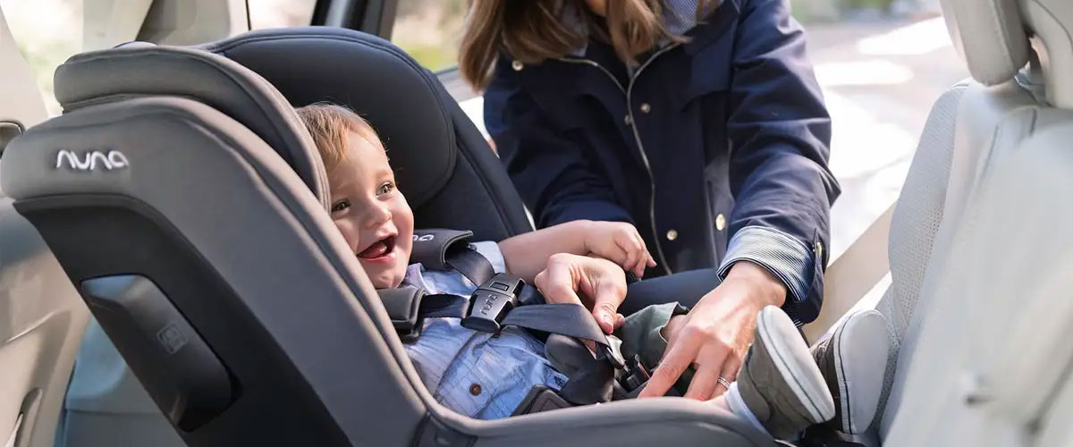 صندلی ماشین کودک قابل تنظیم